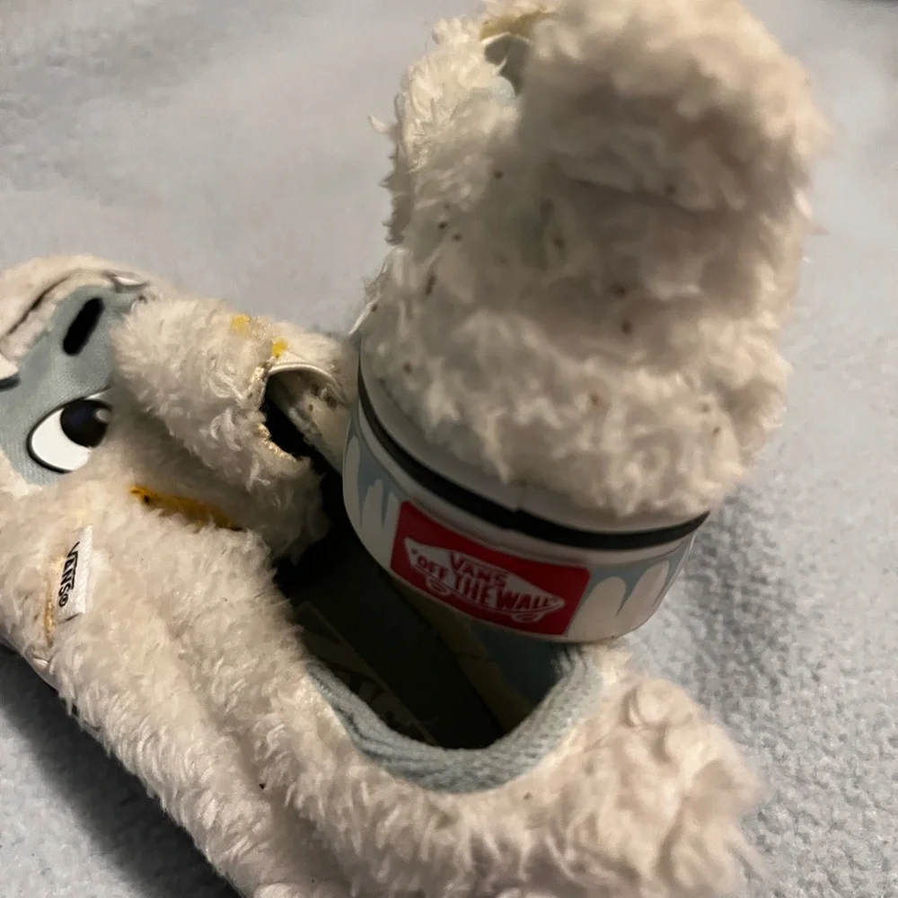 Kids Furry Monster Slippers - White